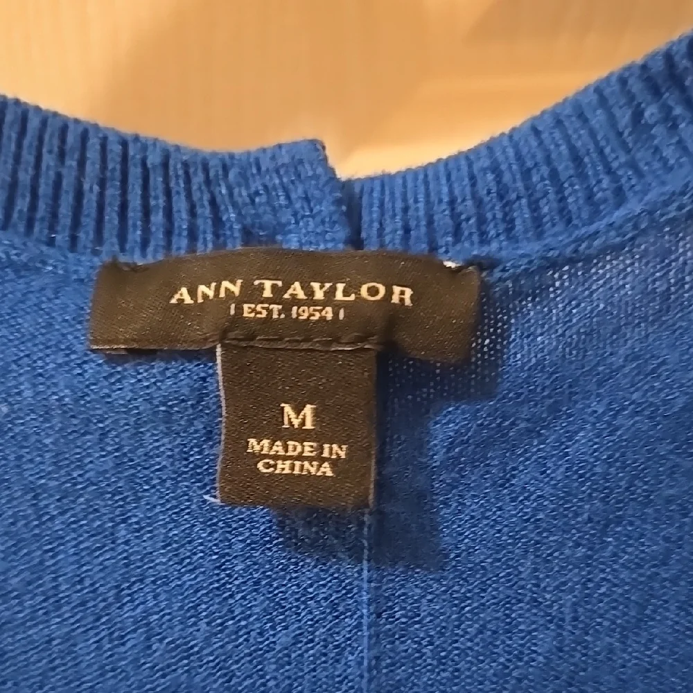 Ann Taylor Vibrant Blue Knit Top - Picture 2 of 5